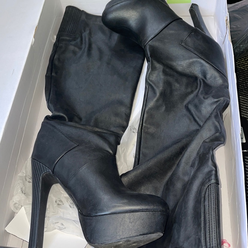 Colin Stuart Black Platform Boots